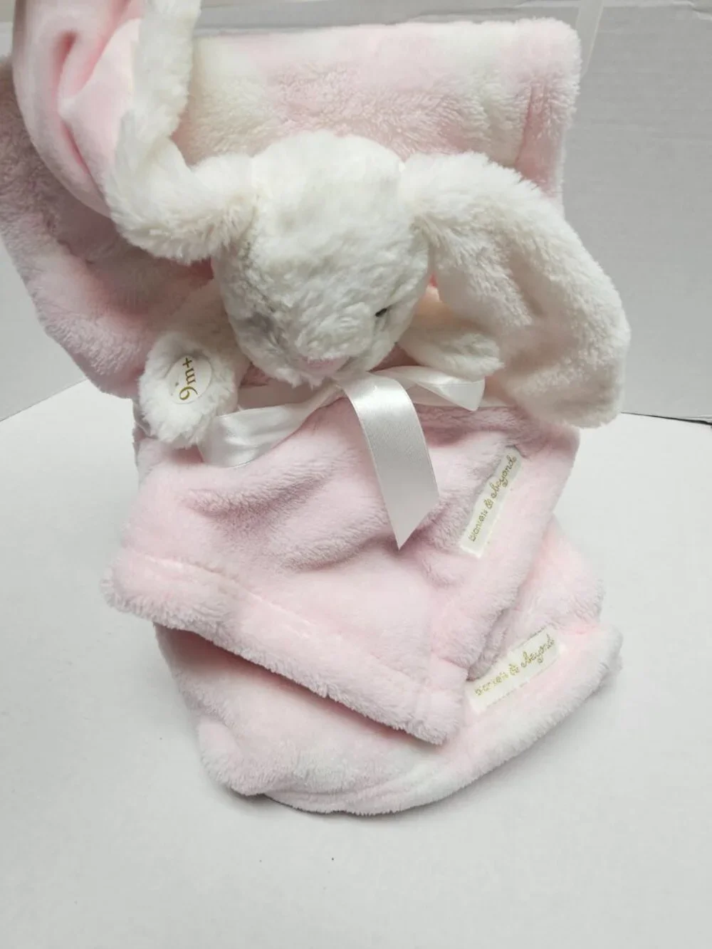 Blankets & Beyond new pink